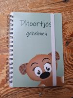 Dhoortjes geheimenboekje wit