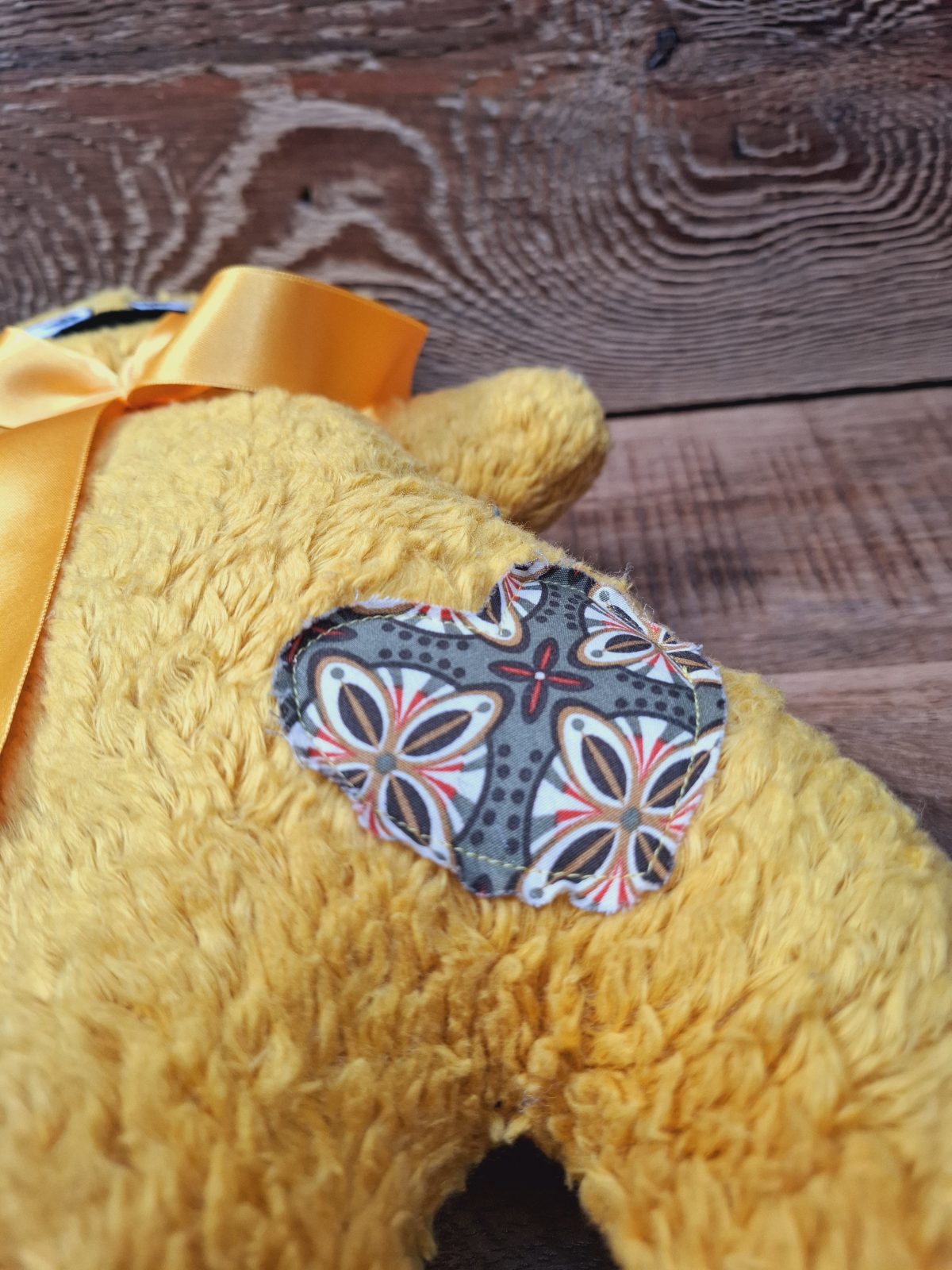 Dhoortje zorgenvriendje hart oker geel Dhoortje verzwaringsknuffel Okergeel - Afbeelding 4
